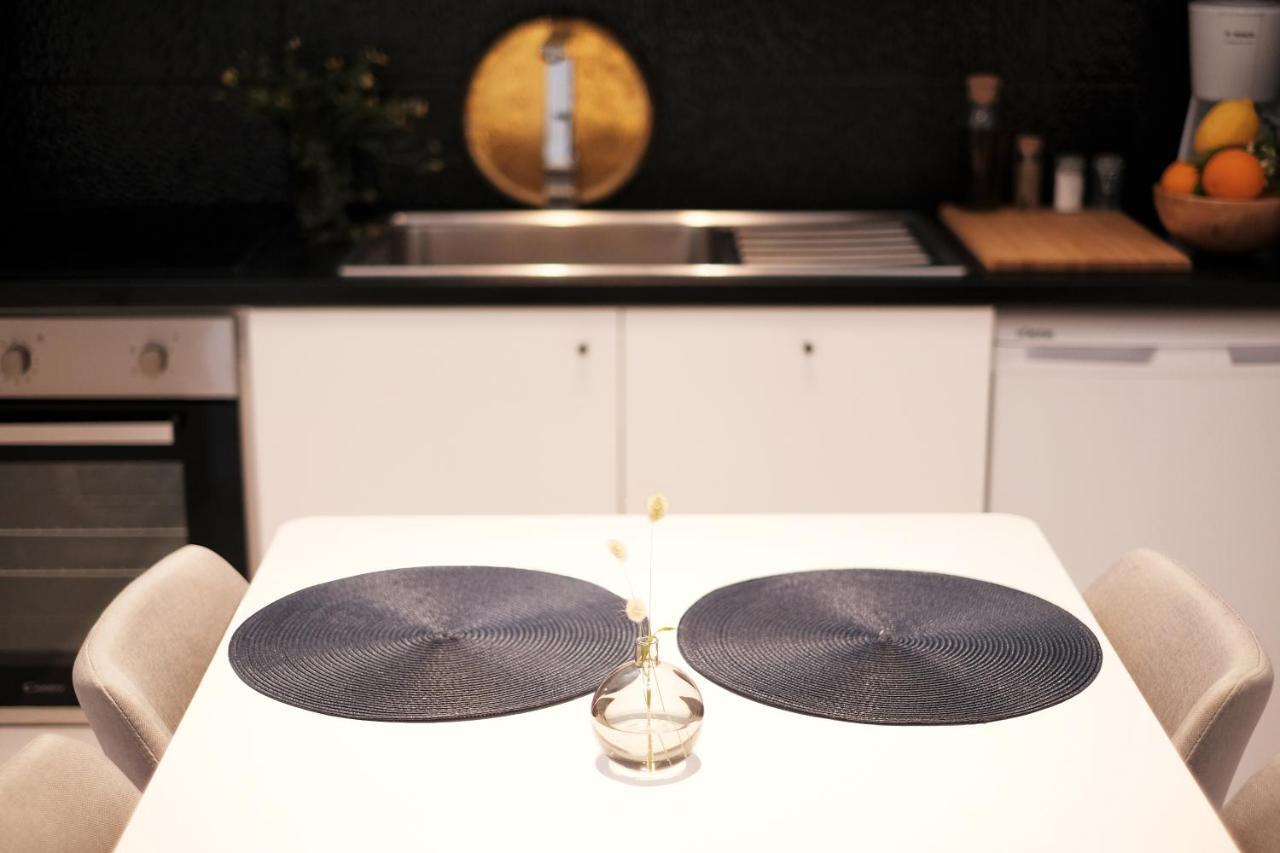 Zen Minimal Luxury Housing *
